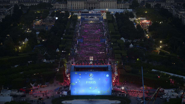 euro16-topper.jpg